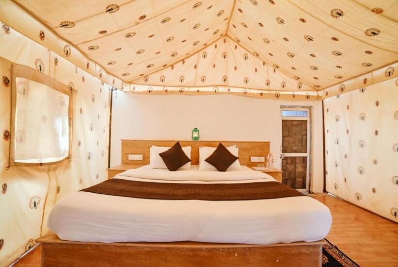 Golden Sandstone Hotel Desert Safari Camp Jaisalmer Bagian luar foto